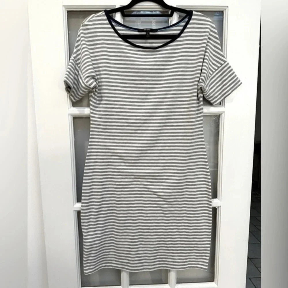 BCBG Paris Y2K Grey & White Striped Tee Shirt Dress Size Small S